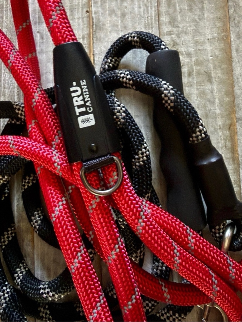 TRU Canine Dual Rope Dog Leashes in Red and Black